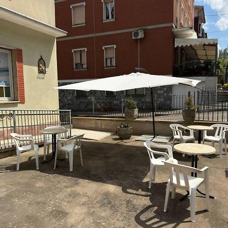 Be Me Hotel Helvetia Tabiano Terme Bagian luar foto
