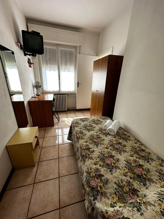 Be Me Hotel Helvetia Tabiano Terme Bagian luar foto