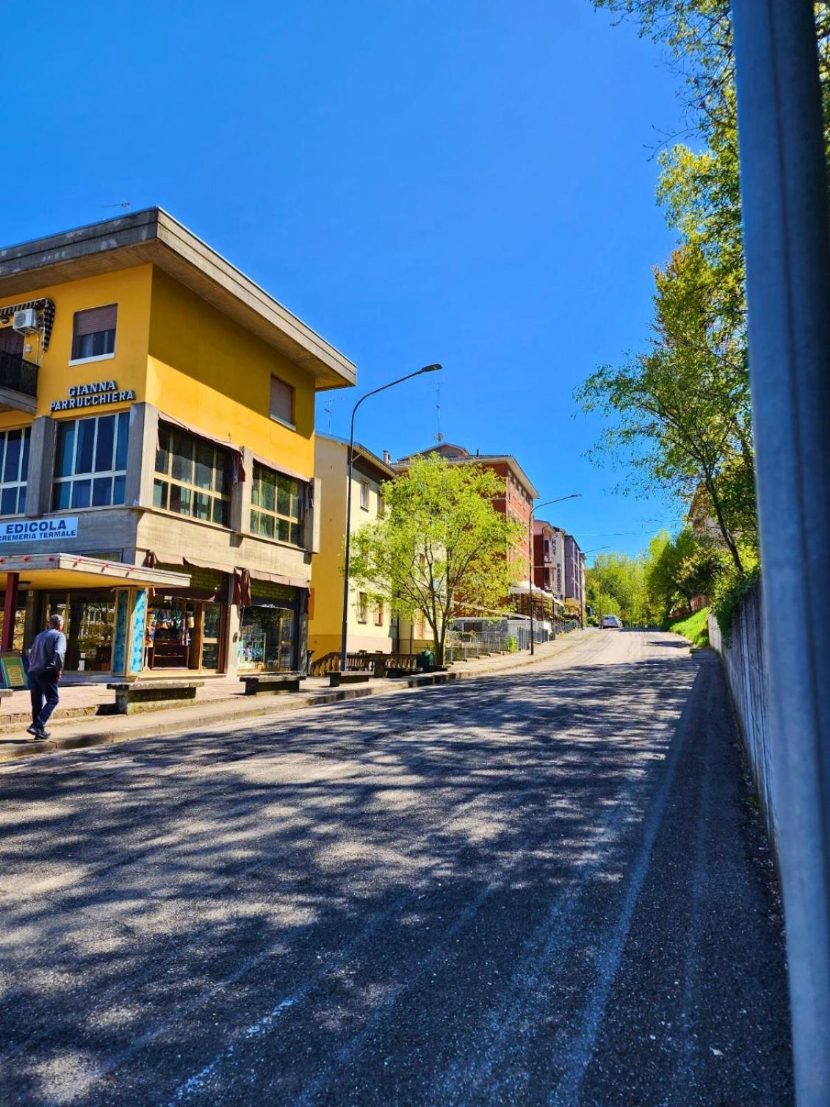 Be Me Hotel Helvetia Tabiano Terme Bagian luar foto