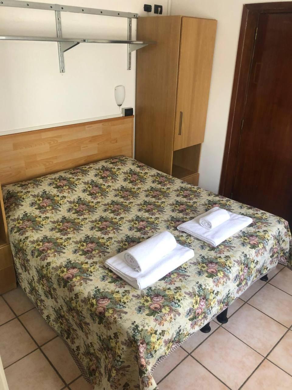 Be Me Hotel Helvetia Tabiano Terme Bagian luar foto