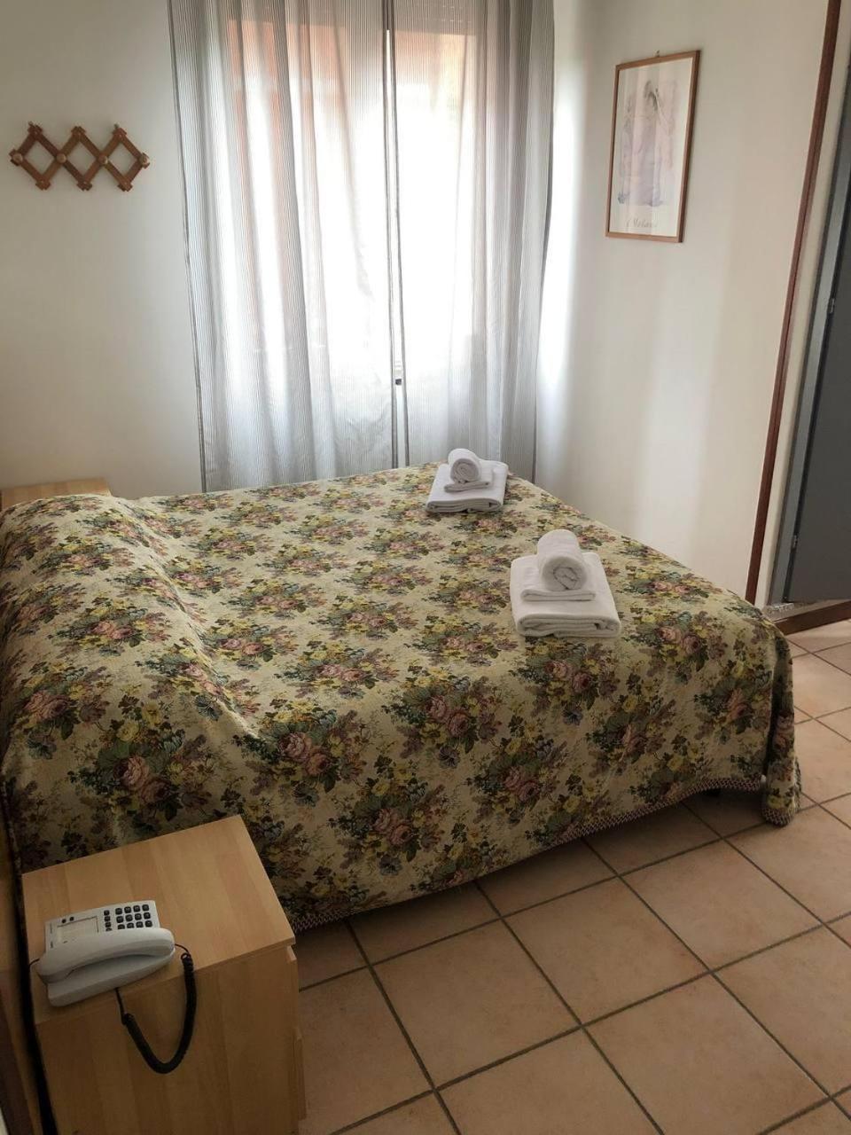 Be Me Hotel Helvetia Tabiano Terme Bagian luar foto