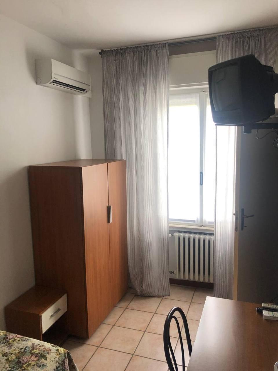 Be Me Hotel Helvetia Tabiano Terme Bagian luar foto