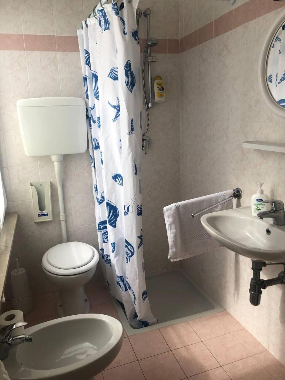 Be Me Hotel Helvetia Tabiano Terme Bagian luar foto